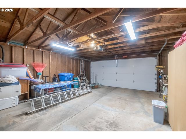 2120 ROBINS Ln Se 73A, Salem, OR 97306