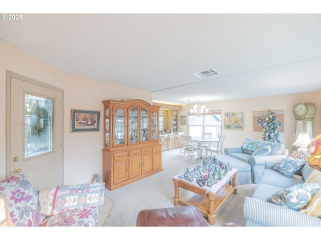 2120 ROBINS Ln Se 73A, Salem, OR 97306