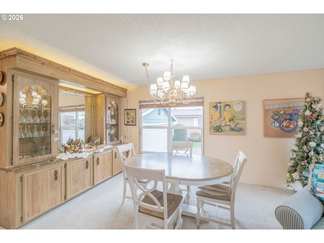 2120 ROBINS Ln Se 73A, Salem, OR 97306