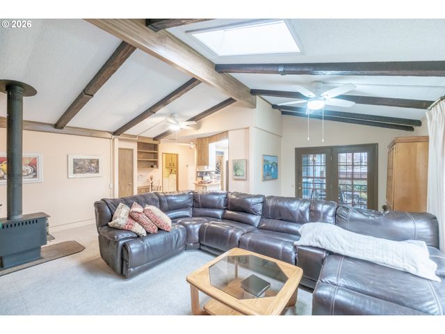 2120 ROBINS Ln Se 73A, Salem, OR 97306