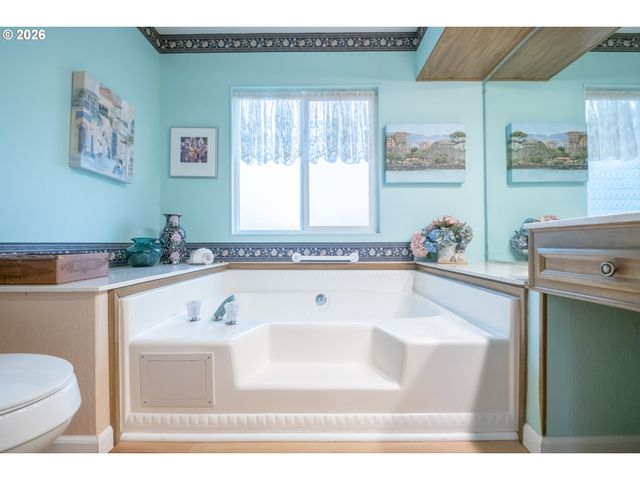 2120 ROBINS Ln Se 73A, Salem, OR 97306