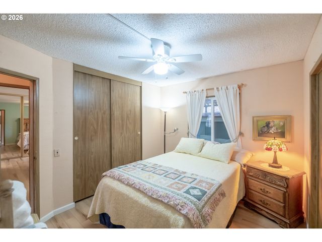 2120 ROBINS Ln Se 73A, Salem, OR 97306