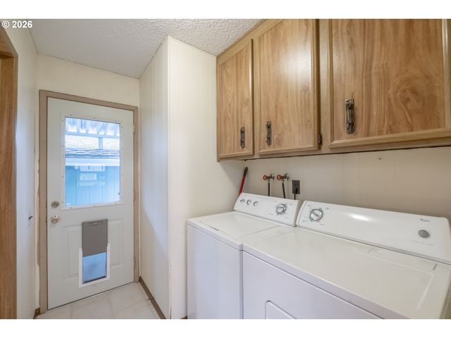 2120 ROBINS Ln Se 73A, Salem, OR 97306