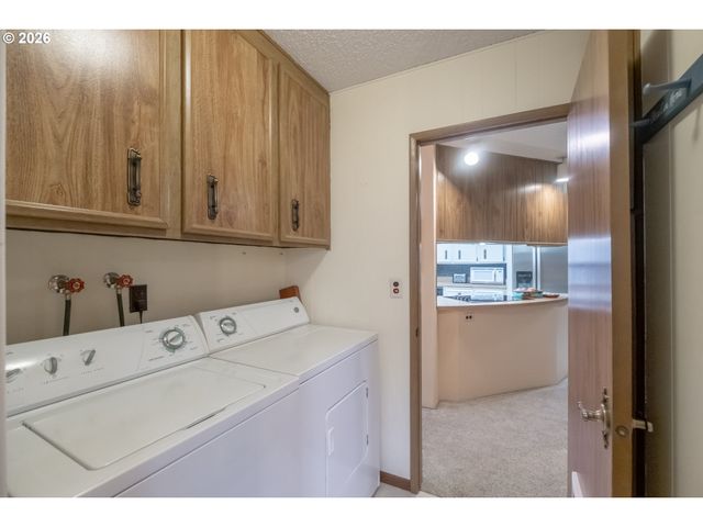 2120 ROBINS Ln Se 73A, Salem, OR 97306