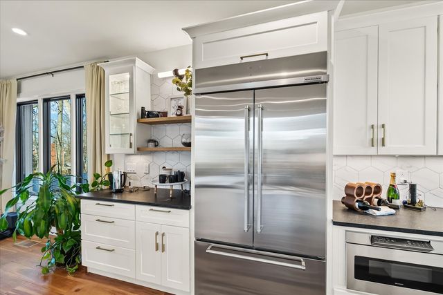 1301 Chestnut Dr, Brentwood, TN 37027