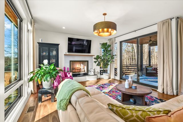 1301 Chestnut Dr, Brentwood, TN 37027