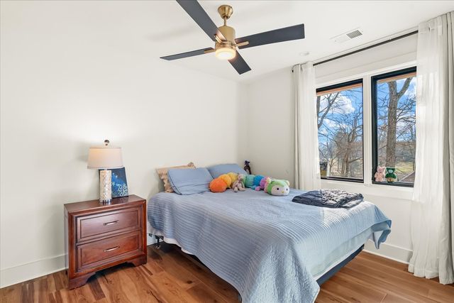 1301 Chestnut Dr, Brentwood, TN 37027