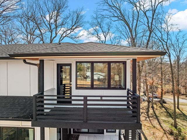 1301 Chestnut Dr, Brentwood, TN 37027