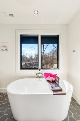 1301 Chestnut Dr, Brentwood, TN 37027