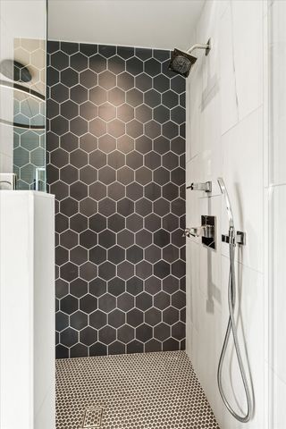 1301 Chestnut Dr, Brentwood, TN 37027