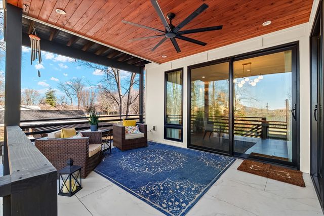 1301 Chestnut Dr, Brentwood, TN 37027