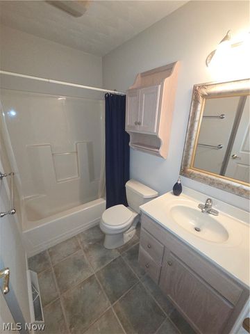193 Mathews Road, Boardman, OH 44512