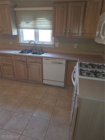 193 Mathews Road, Boardman, OH 44512