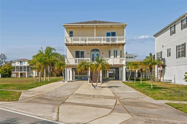 402 SHORE DRIVE W, Oldsmar, FL 34677