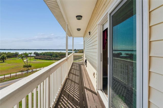 402 SHORE DRIVE W, Oldsmar, FL 34677