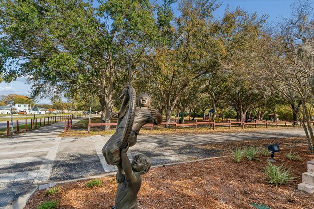 402 SHORE DRIVE W, Oldsmar, FL 34677