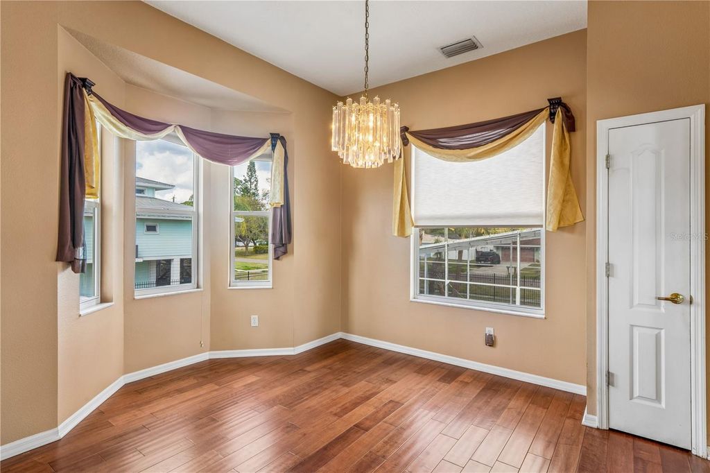 Image 15 of property listing at 402 SHORE DRIVE W, Oldsmar, FL 34677