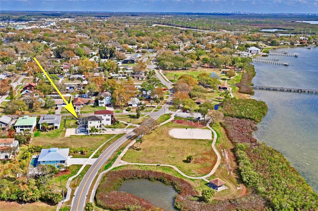 Image 3 of property listing at 402 SHORE DRIVE W, Oldsmar, FL 34677