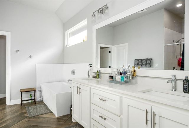 13013 Cobblestone Curve Road, Oklahoma City, OK 73142