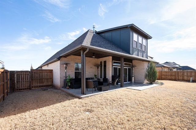 13013 Cobblestone Curve Road, Oklahoma City, OK 73142