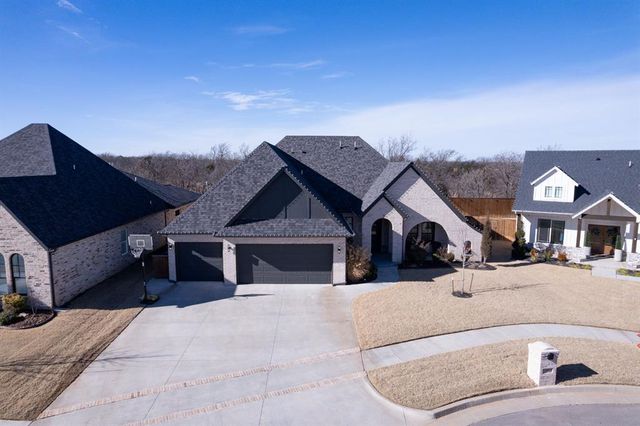 13013 Cobblestone Curve Road, Oklahoma City, OK 73142