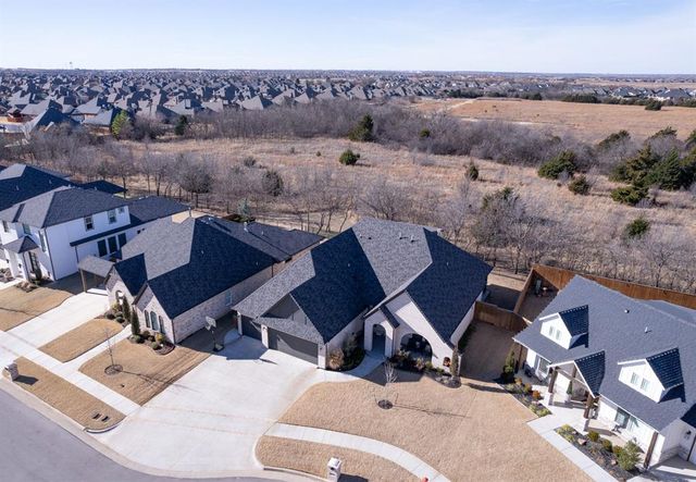 13013 Cobblestone Curve Road, Oklahoma City, OK 73142