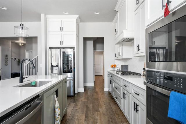 13013 Cobblestone Curve Road, Oklahoma City, OK 73142