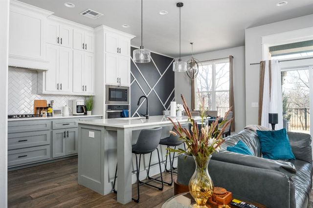 13013 Cobblestone Curve Road, Oklahoma City, OK 73142