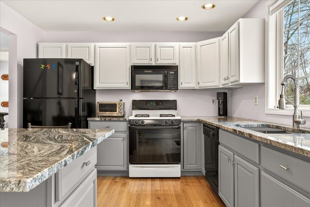 45 Okemo Way, Mount Holly, VT 05758