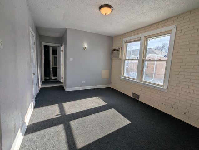 9608 S Wallace Street, Chicago, IL 60628