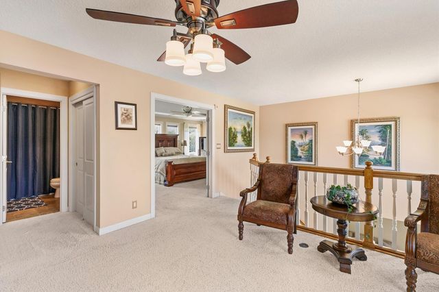 15220 Ridgemont Drive, Urbandale, IA 50323