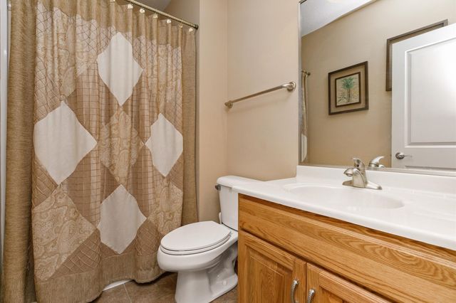 15220 Ridgemont Drive, Urbandale, IA 50323