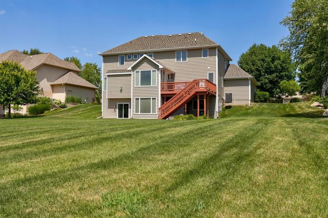 15220 Ridgemont Drive, Urbandale, IA 50323