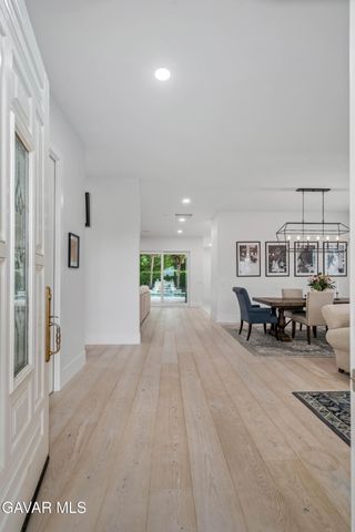 2738 Parton Circle, Lancaster, CA 93536