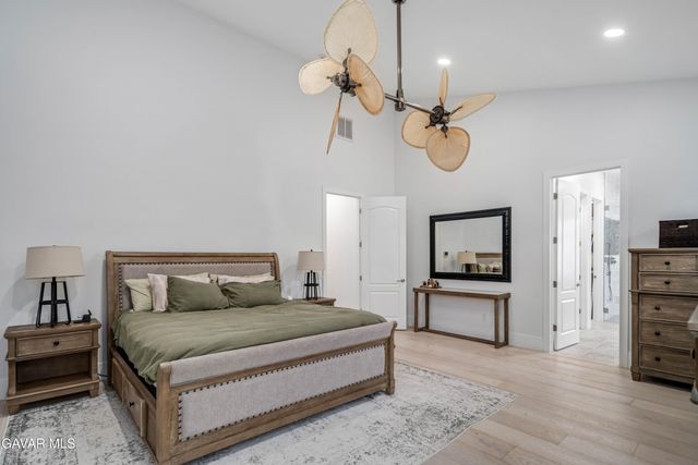 2738 Parton Circle, Lancaster, CA 93536