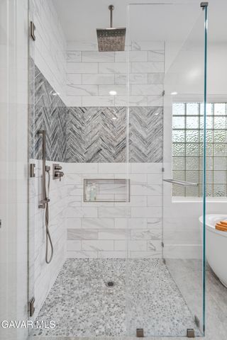 2738 Parton Circle, Lancaster, CA 93536