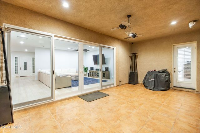 2738 Parton Circle, Lancaster, CA 93536