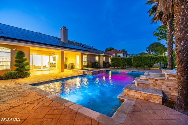 2738 Parton Circle, Lancaster, CA 93536