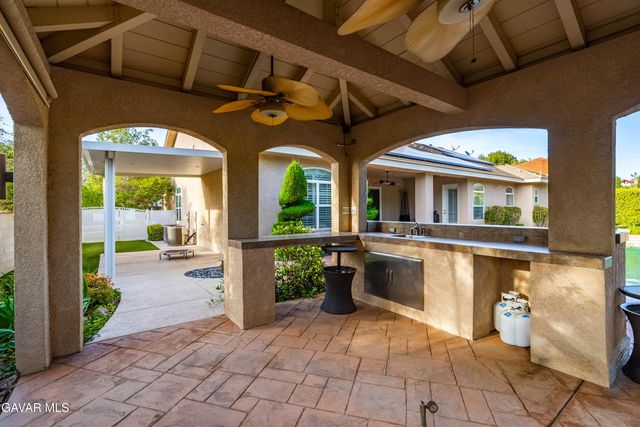 2738 Parton Circle, Lancaster, CA 93536