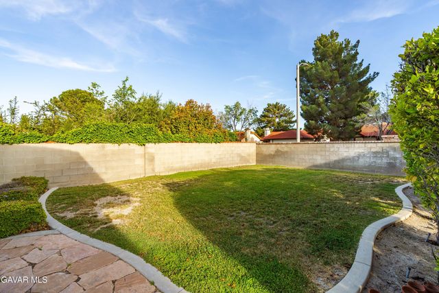 2738 Parton Circle, Lancaster, CA 93536