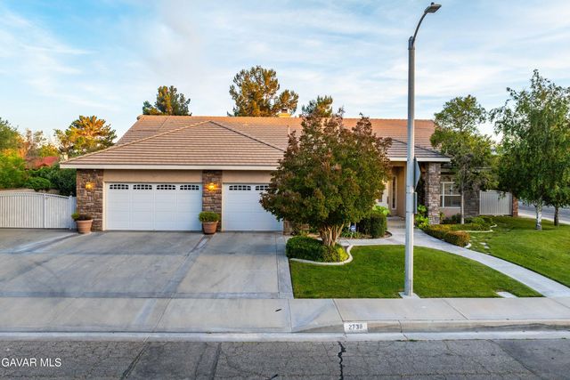 2738 Parton Circle, Lancaster, CA 93536