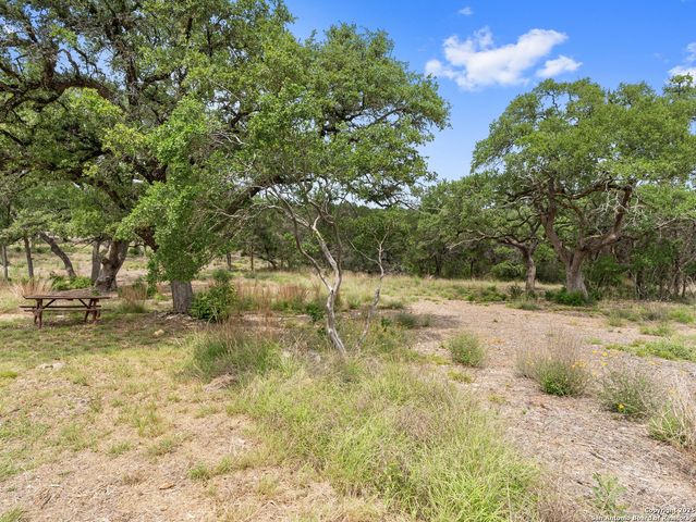 504 Oak Grove, San Marcos, TX 78666