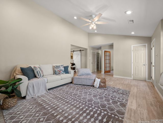 504 Oak Grove, San Marcos, TX 78666