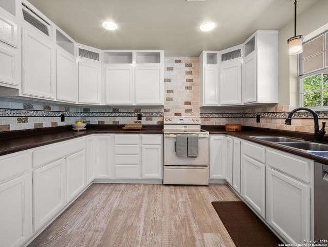 504 Oak Grove, San Marcos, TX 78666