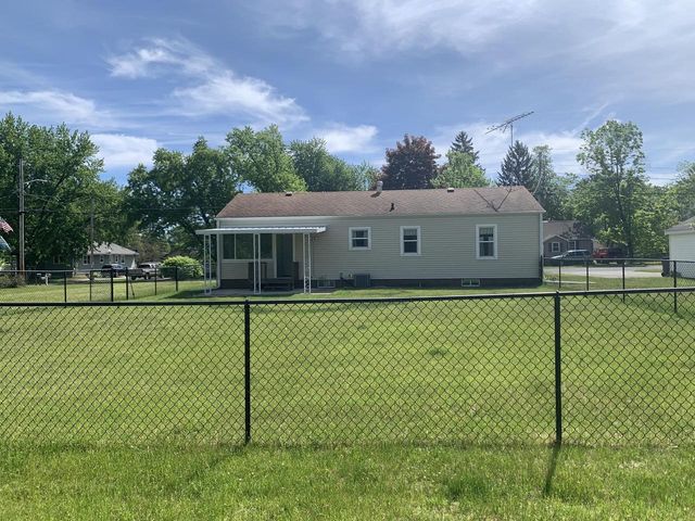 544 S EVERGREEN STREET, Wautoma, WI 54982