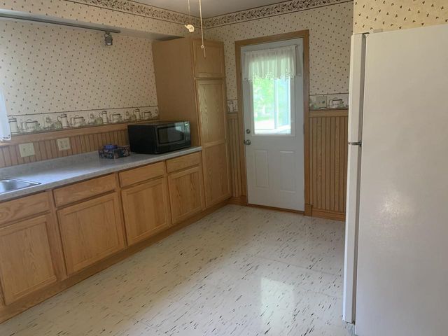544 S EVERGREEN STREET, Wautoma, WI 54982
