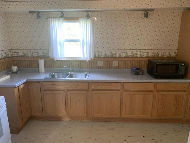 544 S EVERGREEN STREET, Wautoma, WI 54982