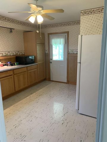 544 S EVERGREEN STREET, Wautoma, WI 54982