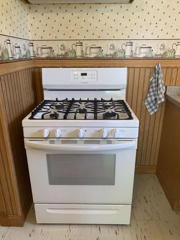 544 S EVERGREEN STREET, Wautoma, WI 54982
