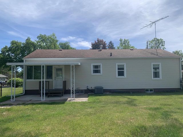 544 S EVERGREEN STREET, Wautoma, WI 54982